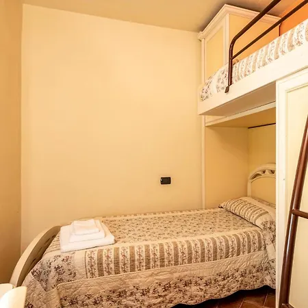 Gorgeous In San Giovanni Feriehus Montefiore dellʼAso