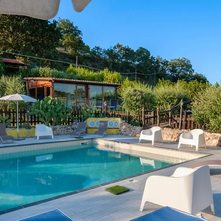 Gorgeous In San Giovanni Ferienhaus Montefiore dellʼAso